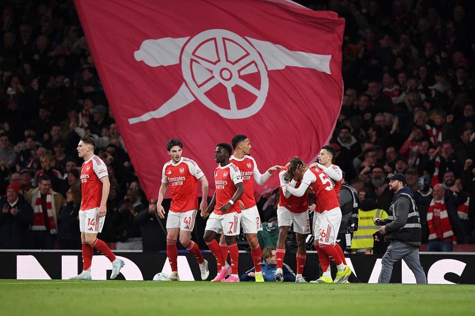 世界杯官方平台-曼城崩盘！近4场仅1胜+被保级2队逼平 落后9分：英超夺冠概率剩2%